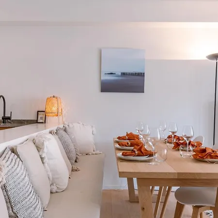 Apartment Luxurious Renovated On Location In Knokke-Heist